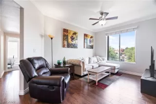 Photo #1: 2453358 Listing 