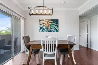 Photo #5: 2453358 Listing 