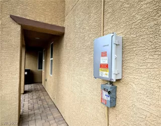 Photo #6: 2453360 Listing 