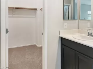 Photo #2: 2453375 Listing