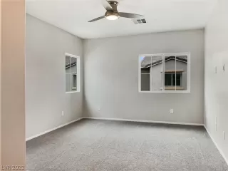 Photo #5: 2453375 Listing
