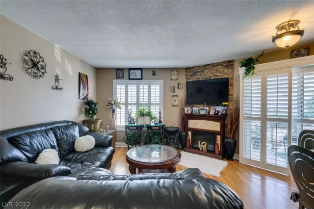 MLS: 2453376 Condo For Sale