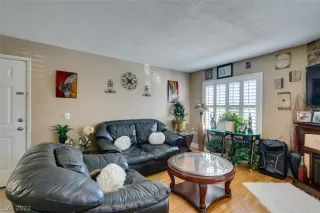 Photo #4: 2453376 Listing 