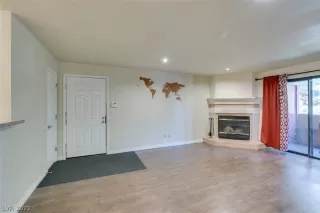 Photo #5: 2453387 Listing 