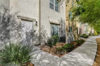 Photo #2: 2453411 Listing 