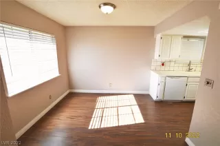 Photo #4: 2453417 Listing