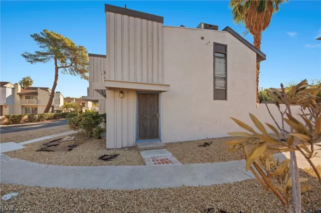 MLS: 2453436 Condo For Sale