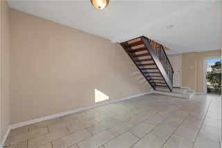 Photo #2: 2453436 Listing