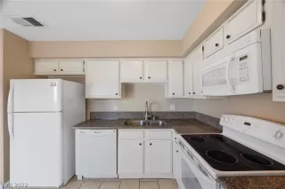 Photo #6: 2453436 Listing