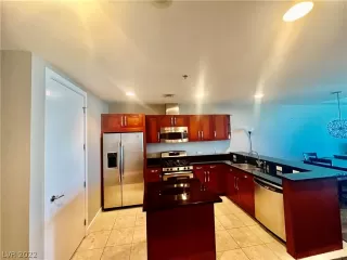 Photo #3: 2453448 Listing 