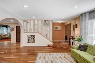 Photo #6: 2453478 Listing