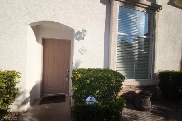 MLS: 2453482 Condo For Sale