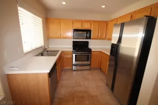 Photo #2: 2453482 Listing 