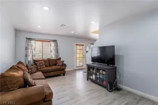 Photo #1: 2453485 Listing