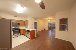 Photo #3: 2453531 Listing