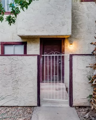 Photo #3: 2453579 Listing 