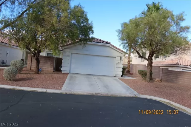 MLS: 2453592 Condo For Sale