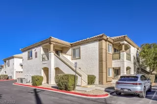 Photo #6: 2453633 Listing