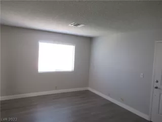 Photo #1: 2453650 Listing 