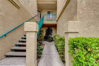 Photo #3: 2453667 Listing 