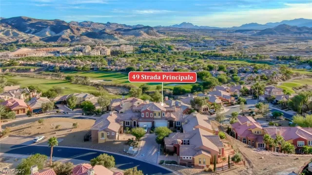 MLS: 2453705 Condo For Sale