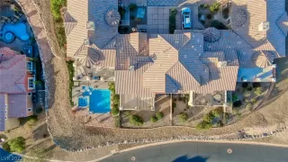 Photo #2: 2453705 Listing 