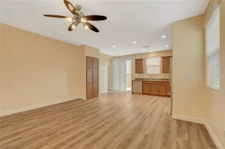 Photo #5: 2453725 Listing 