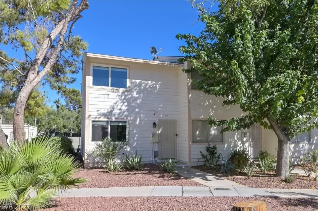 MLS: 2453731 Condo For Sale