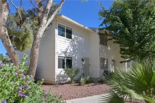 Photo #2: 2453731 Listing 