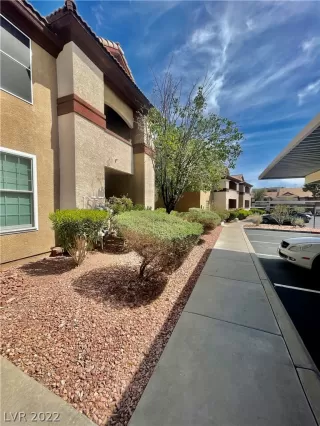 Photo #2: 2453770 Listing 