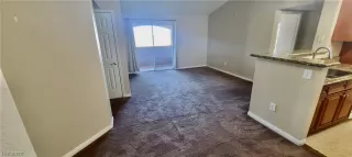 Photo #5: 2453770 Listing 