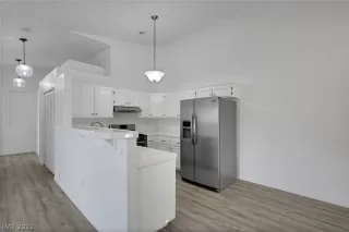 Photo #6: 2453777 Listing 