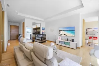 Photo #2: 2453778 Listing 