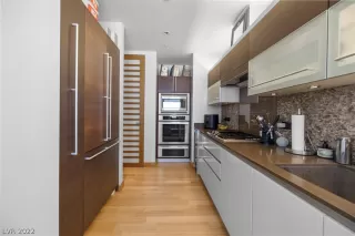 Photo #6: 2453778 Listing 