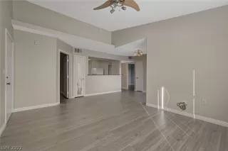 Photo #4: 2453780 Listing