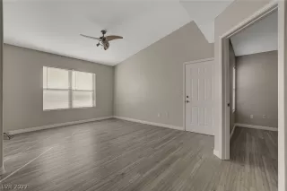 Photo #6: 2453780 Listing