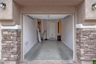 Photo #2: 2453781 Listing