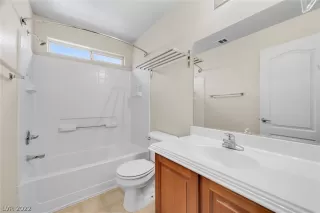 Photo #3: 2453781 Listing