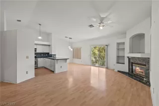 Photo #1: 2453815 Listing 