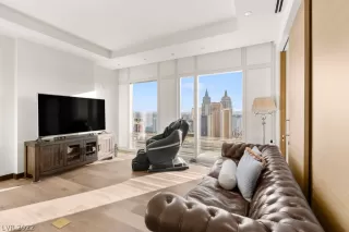 Photo #1: 2453829 Listing 