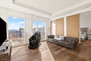 Photo #3: 2453829 Listing 