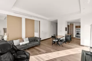 Photo #5: 2453829 Listing 