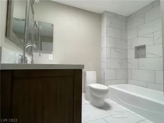 Photo #2: 2453834 Listing