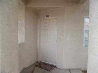 Photo #2: 2453856 Listing 