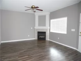 Photo #3: 2453856 Listing 