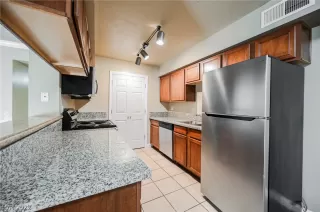 Photo #4: 2453887 Listing