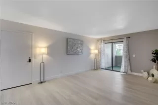 Photo #2: 2453910 Listing 