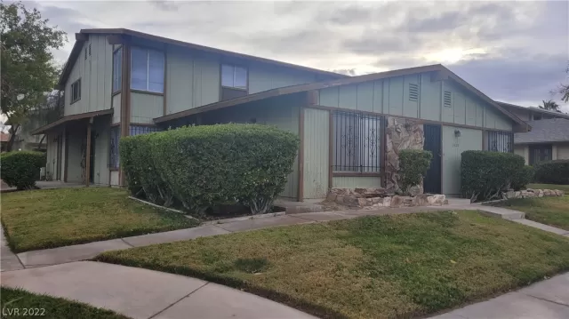 MLS: 2453963 Condo For Sale