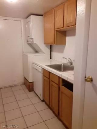 Photo #4: 2453963 Listing 