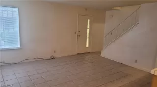 Photo #6: 2453963 Listing 